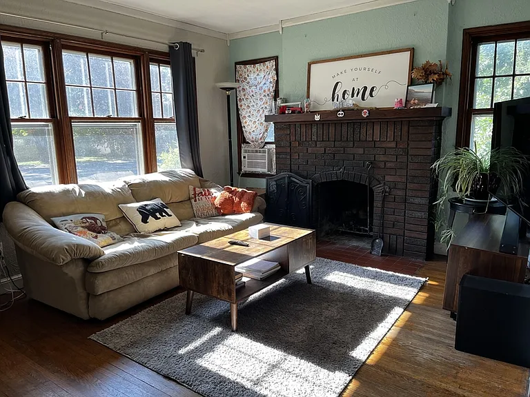 401 Central Ave — Photo 9