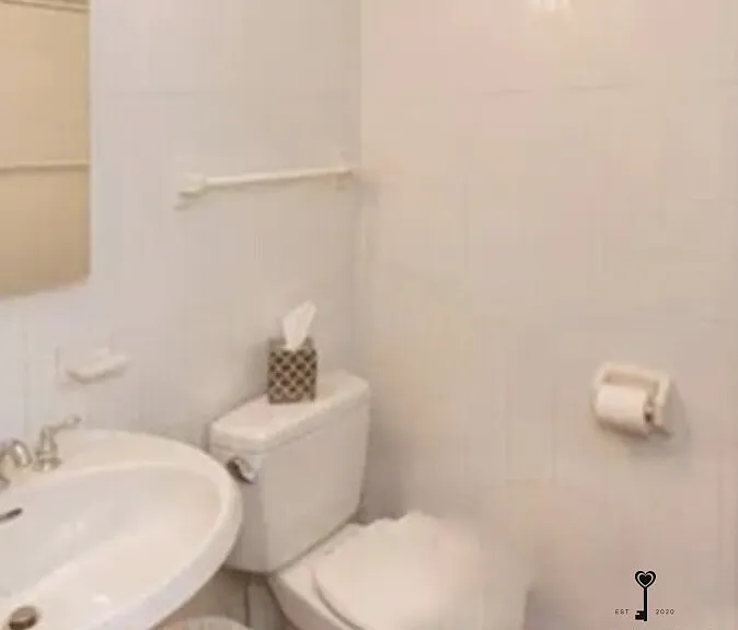 1000 Memorial Dr #2R — Photo 10