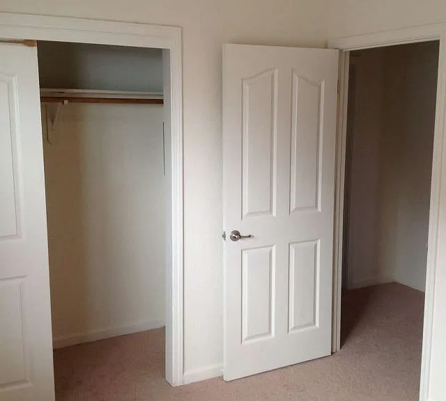3134 W Lucich Dr — Photo 6