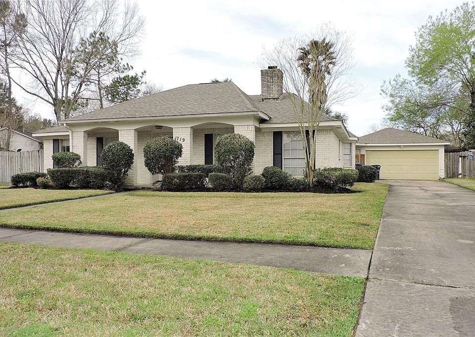 1st image of 1719 Hilton Head Dr