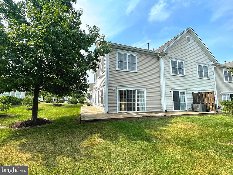 14276 Foxhall Rd — Photo 32