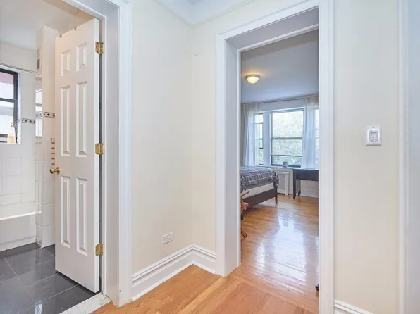 700 Riverside Drive image 15 of 15