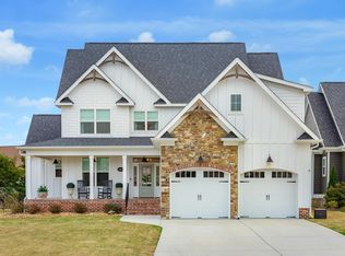 8893 Grey Reed Dr, Ooltewah, TN 37363