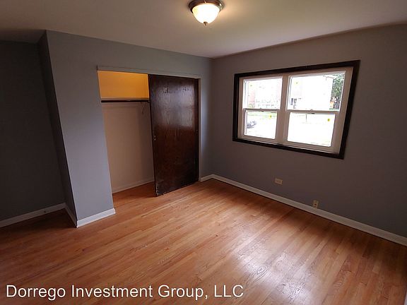 4th image of 371 Yates Ave APT 4