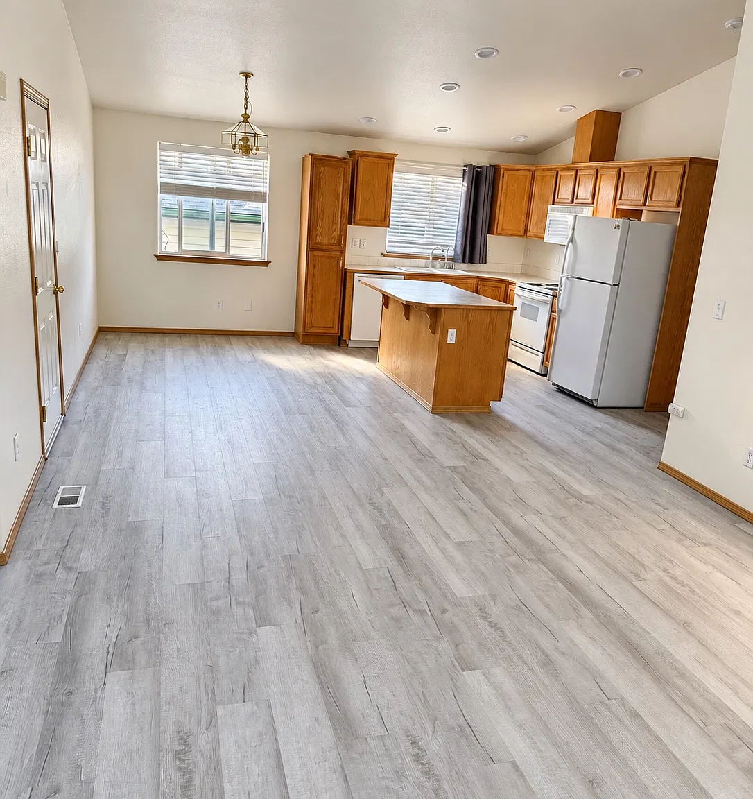 3 bed, 1220 sqft, $2,750 — Photo 3