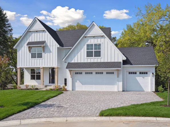 15845 44th Ave N, Plymouth, MN 55446