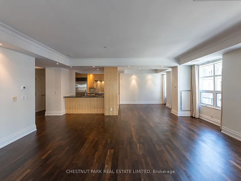 68 Yorkville Ave #202 — Photo 12