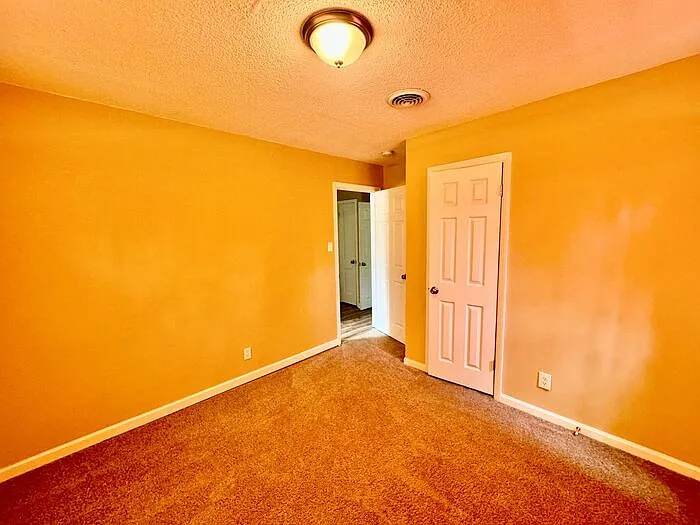 3508 Spruce Ave SW — Photo 11