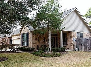 1607 S Lago Vista Dr, Pearland, TX 77581