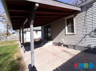 839 14th St NE, Cedar Rapids, IA 52402