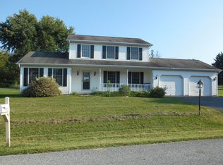 4 Apple Rd, New Freedom, PA 17349