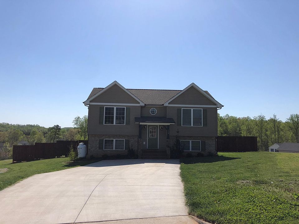 1st image of 128 Bennett Dr