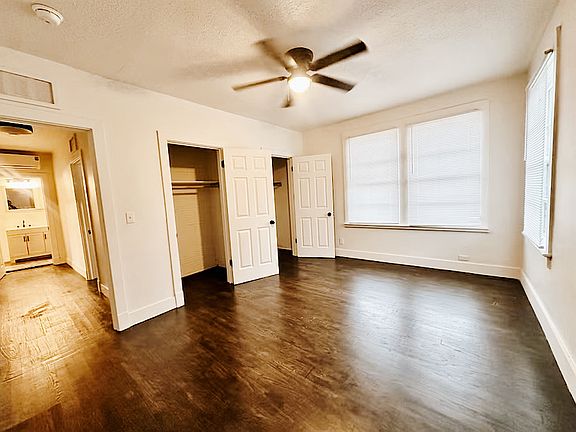 4th image of 410 5th St S #3