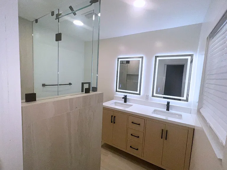 1260 Manor Dr — Photo 13