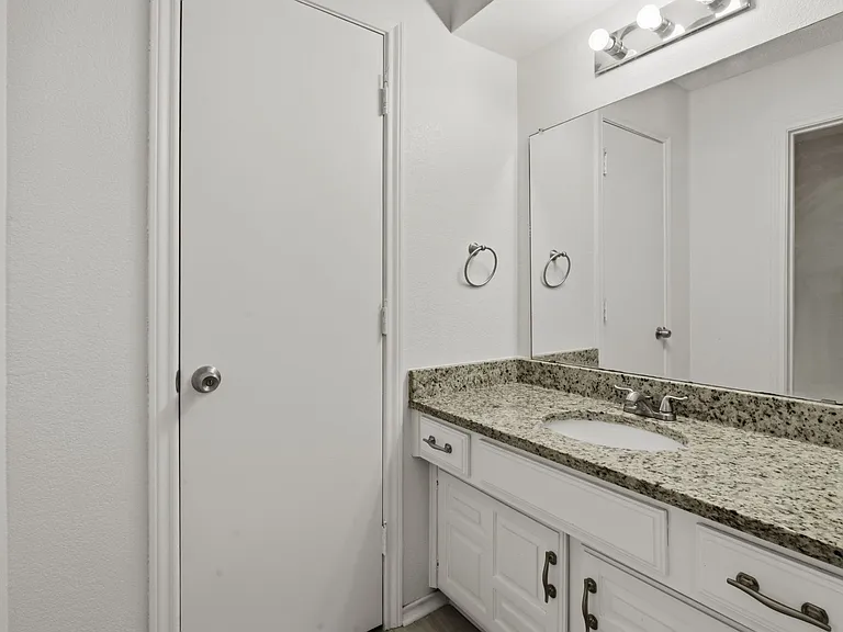 7306 Ridgeview Dr — Photo 19