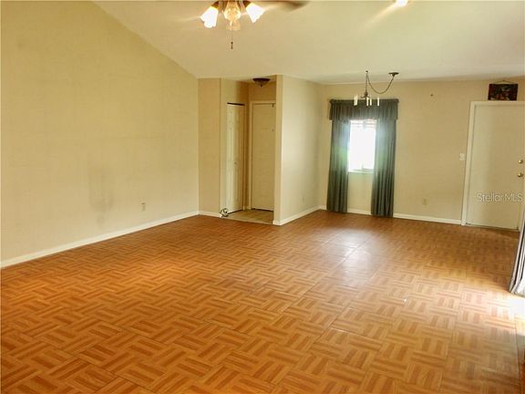 5th image of 399 San Jose Dr
