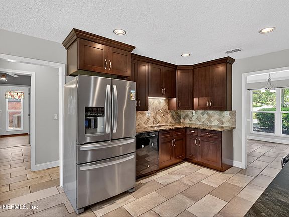 5th image of 5353 RIVERTON Road