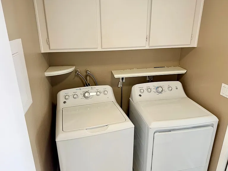 771 Iverson Point Way — Photo 18