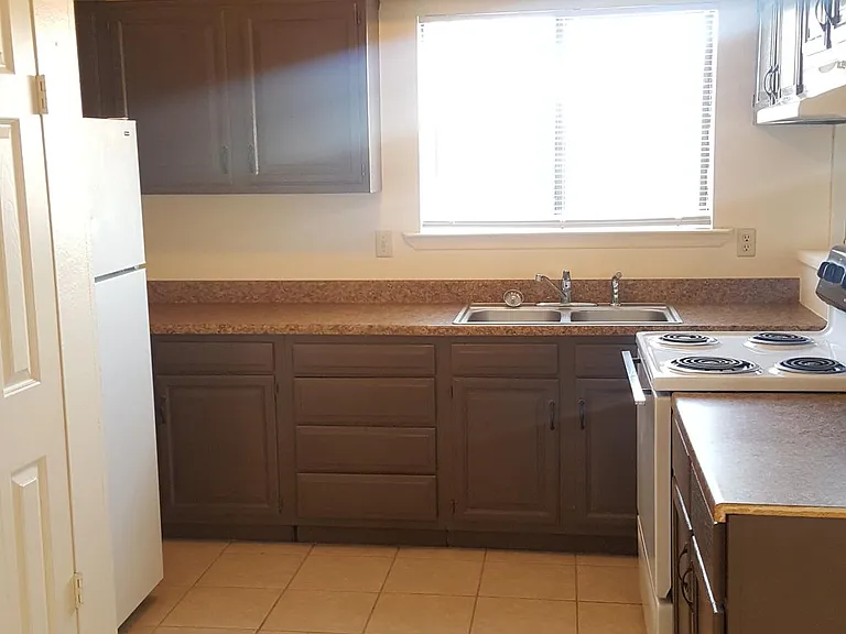 2470 E Idaho Ave #B — Photo 5