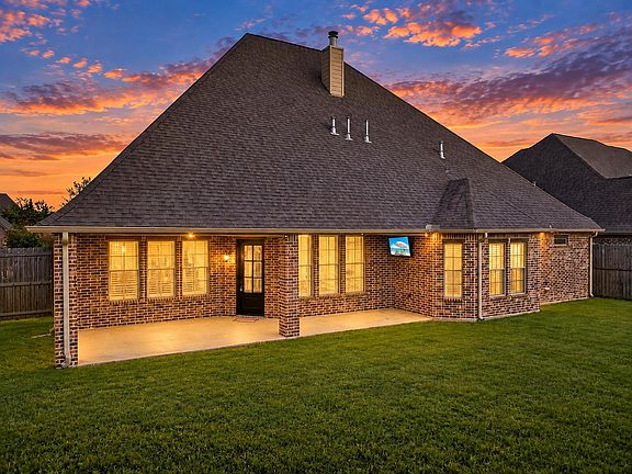 5th image of 302 Spring Brook Ct