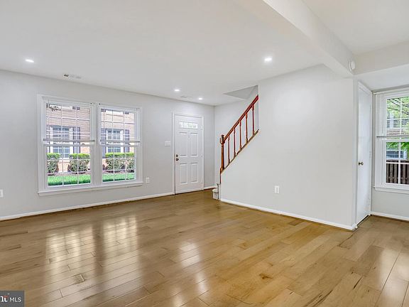 5th image of 2560-A S Arlington Mill Dr APT 1