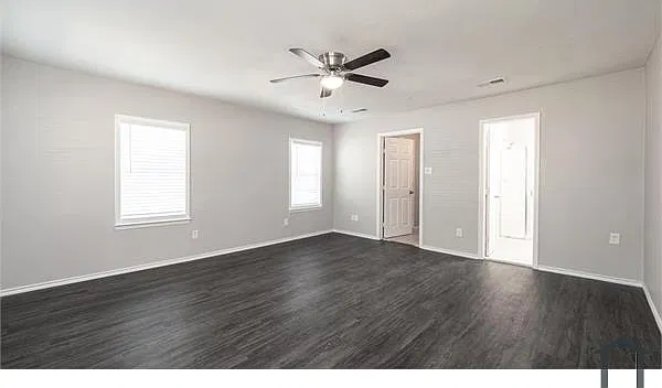 3 bed, 2277 sqft, $1,900 — Photo 3
