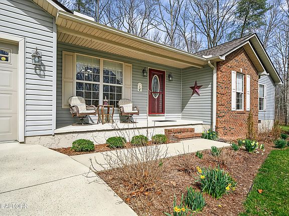 2nd image of 5 Warpath Cir