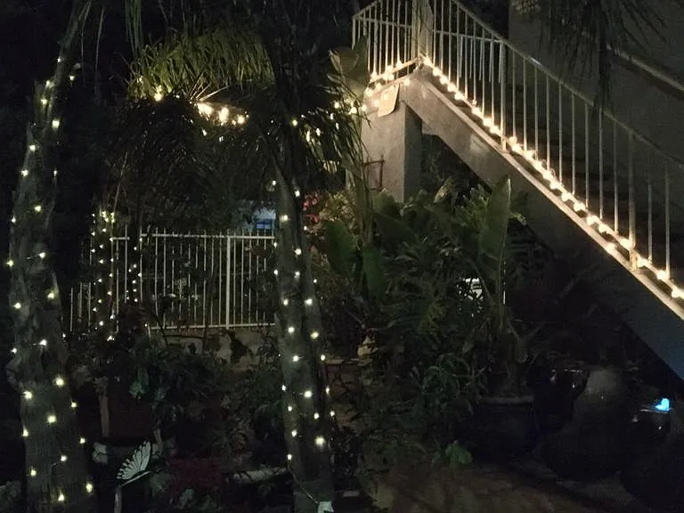 4137 Chevy Chase Dr — Photo 17