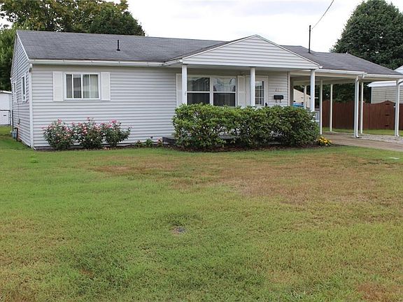 2nd image of 802 Jennie Lou St
