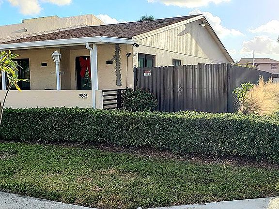 3rd image of 19595 NW 55 Circle Pl