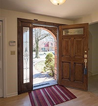 2nd image of 136 Monticello Dr