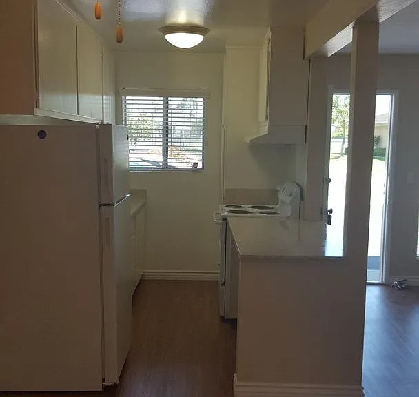 633 E Park Cielo Apartments On Park — Photo 3