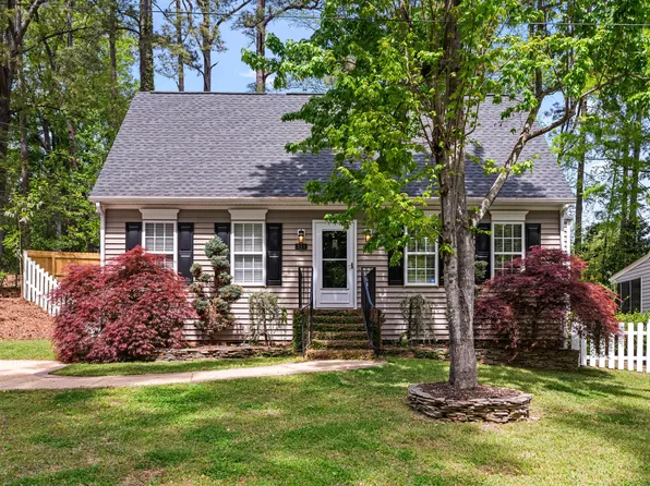 334 Willow St, Cary, NC 27511