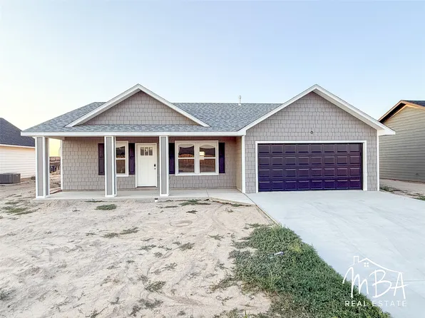 4125 Cardigan St, Garden City, KS 67846