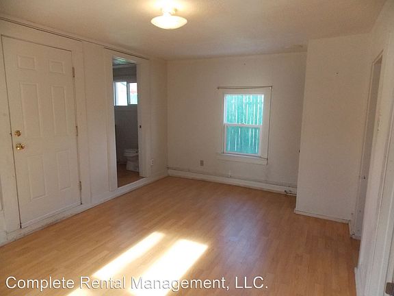 3rd image of 406 Scranton Ave