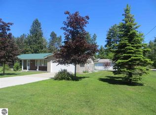 1106 4th St, Tawas City, MI 48763