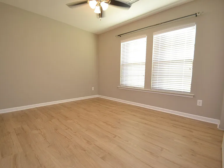 104 N Harrison Place Ln — Photo 31