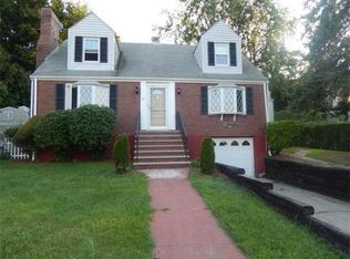 47 Springvale Ave, Chelsea, MA 02150