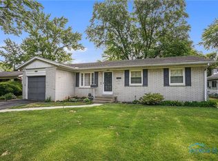 5626 N Benwick Rd, Toledo, OH 43613