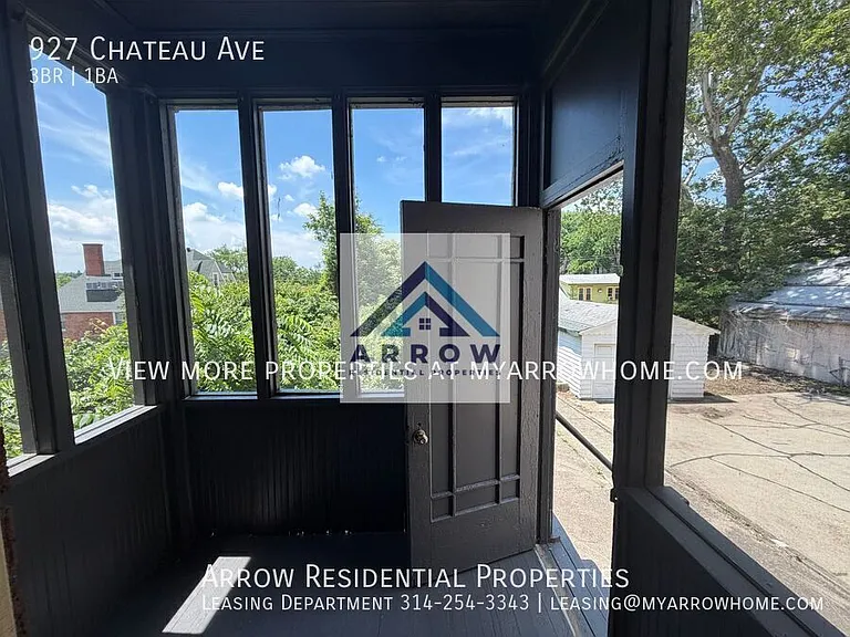 927 Chateau Ave — Photo 5