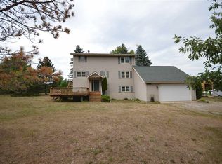 2847 Eagle Island Rd, Boyne City, MI 49712