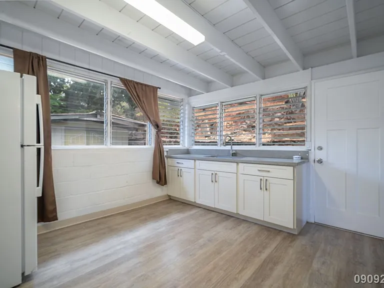 1341 Komo Mai Dr #B — Photo 12