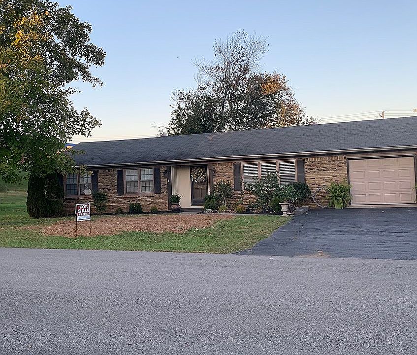1st image of 202 Sandwood Dr