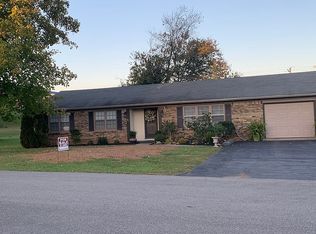 202 Sandwood Dr, Glasgow, KY 42141