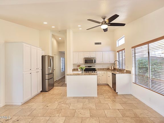 5th image of 3337 E BEARDSLEY Road