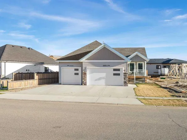 2005 NW 61st Ave, Lloydminster, AB T9V 3R2