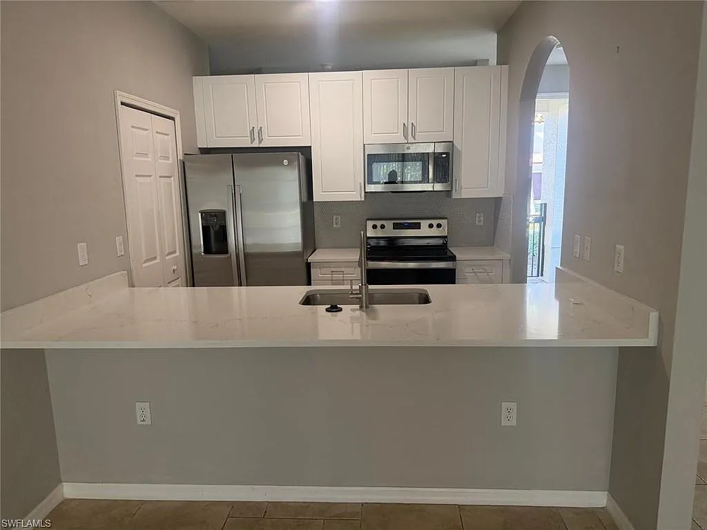 Building Photo - 7350 Bristol Cir