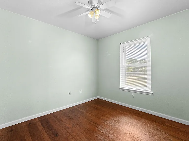 122 County Road 4936 — Photo 21