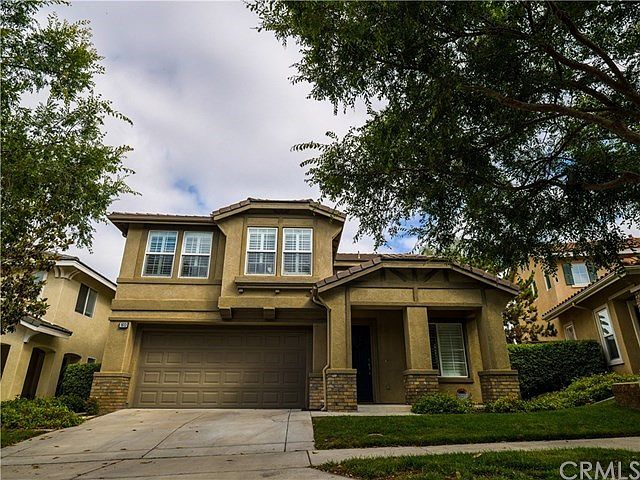 1st image of 1613 Magnolia Cir