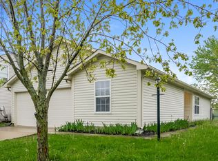 1757 Farm Meadow Dr, Greenwood, IN 46143